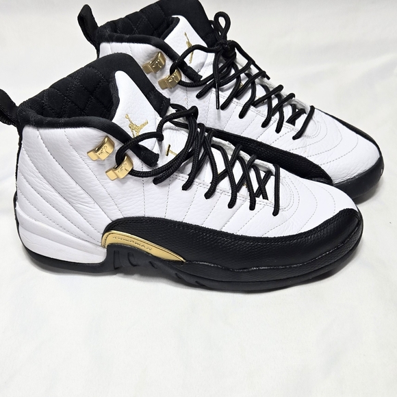 Nike JORDAN 12 Retro Blk/ Gold Sneakers - Picture 1 of 7